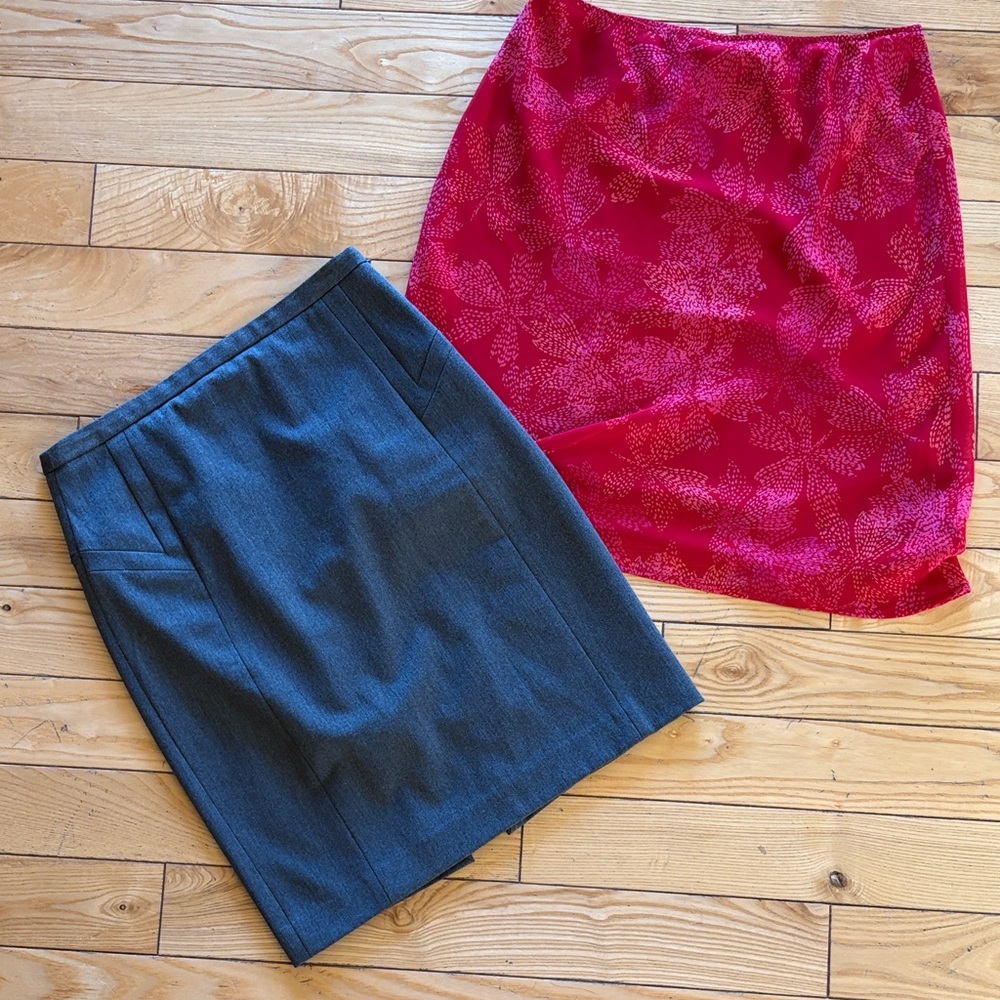 Express Women's Pencil Skirt Duo in Charcoal and Crimson